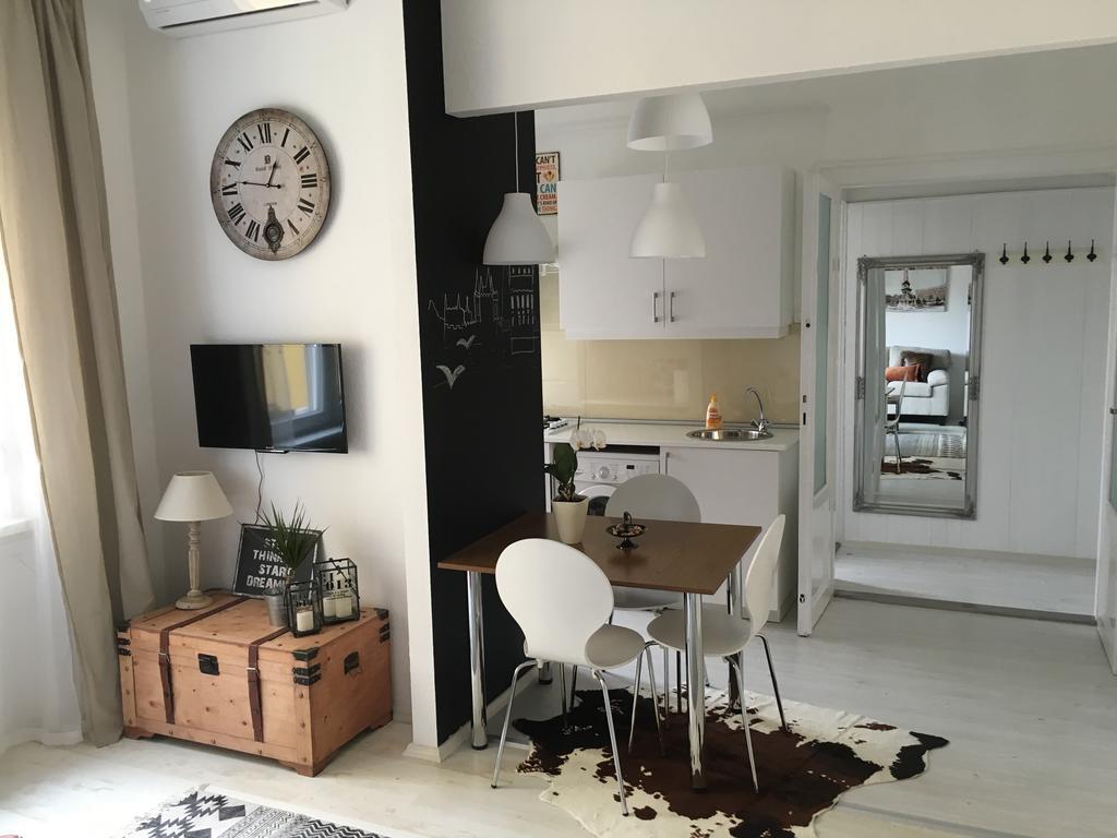 Standard Apartment by Hi5 - Károly 23 Budapeste Exterior foto